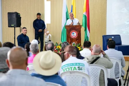 Imagen de «El Área Metropolitana es la única que tiene dientes para solucionar problemas supramunicipales»: Gobernador de Antioquia en panel realizado en Guarne