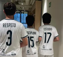 Cinco niños afectados por el terremoto viajaron a España para entrenar con la Fundación Real Madrid