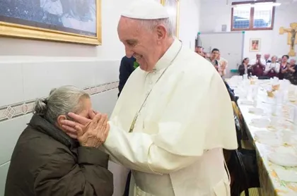 Imagen de El Fondo del Papa ayuda a 2.500 personas a salir de la pobreza y soledad en pandemia