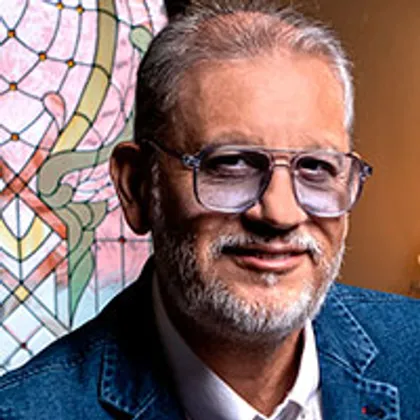 Todos quieren con Carlos Suárez