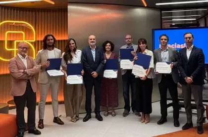 Albert Vilariño, premiado por Qaracter por su artículo sobre la IA en los seguros