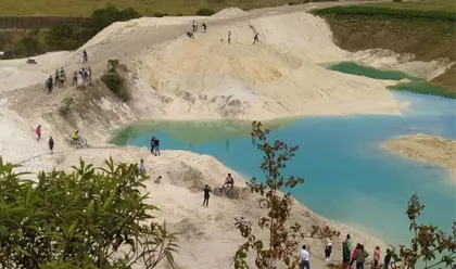Imagen de  “No es turístico”: reiteran prohibición de acceso a minas de caolín en La Unión