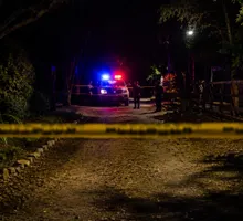 Encuentran dentro de un bar a un hombre muerto