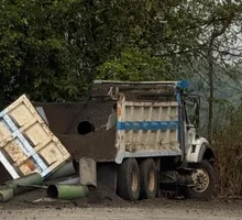 Volqueta cargada con explosivos fue detonada cerca de base militar en Miranda