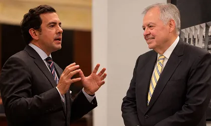 Sale Rodrigo Lara del Ministerio del Interior; Alejandro Ordóñez lo reemplazará