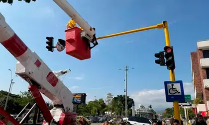 Semáforos de Cali: entre daños y tiempos mal calibrados, la ciudad inicia otro intento por recuperar el funcionamiento de la red